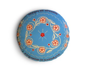 single cushions_pins_01